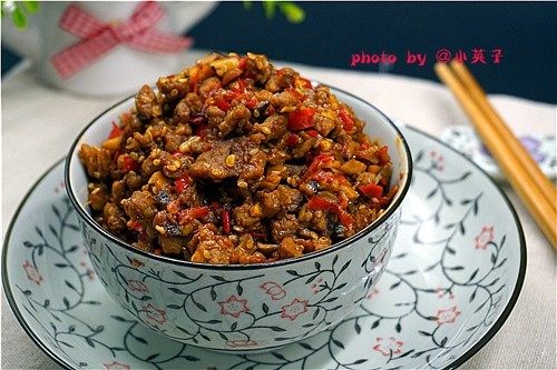 桌上有了它就嫌饭做少了-香菇牛肉拌饭酱