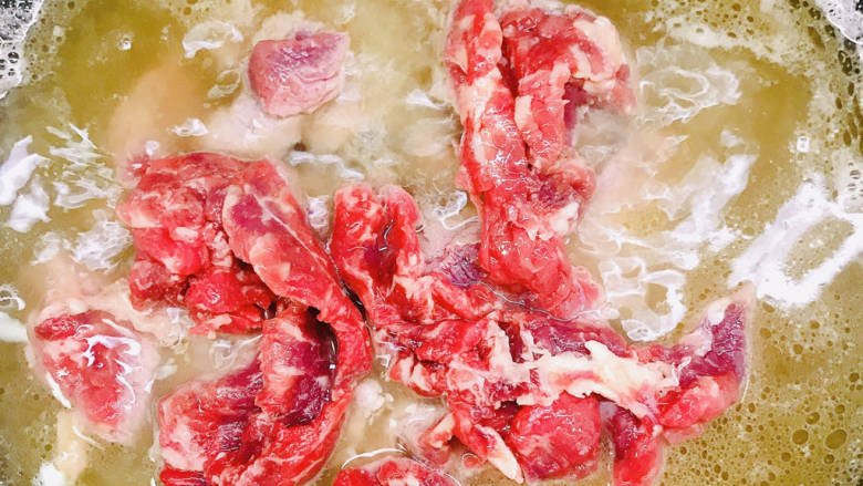 牛肉面,直接放入滚汤中