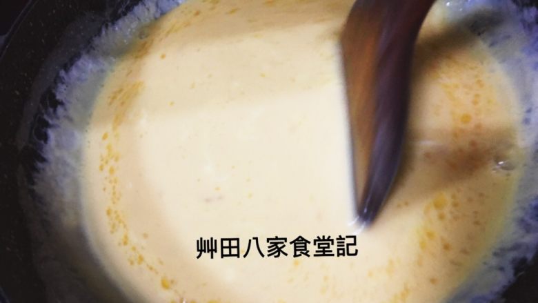 番茄炒蛋
台灣家常菜,轉中小火開始不斷翻炒