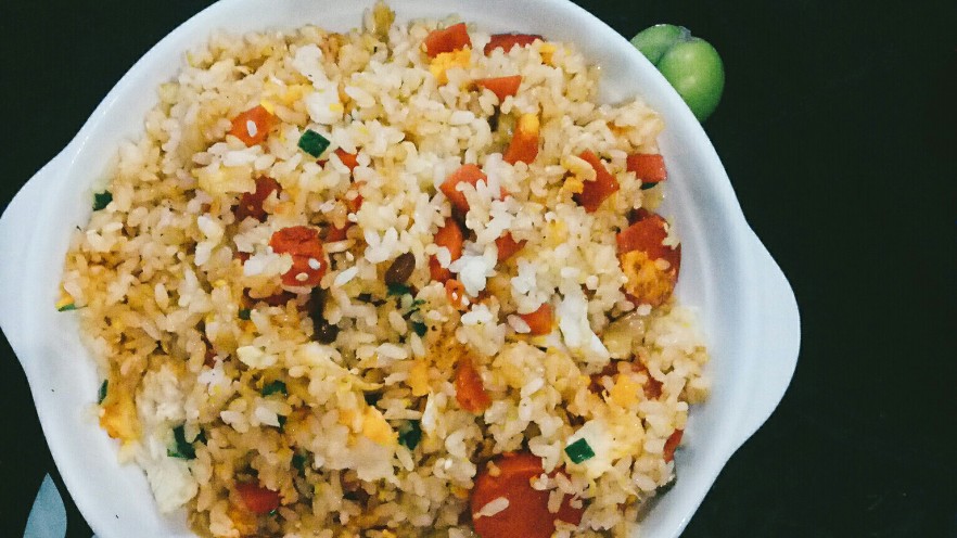 火腿蛋炒饭