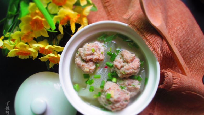 肉丸冬瓜汤—夏日清爽靓汤,清淡解馋,和适合减肥的MM喝