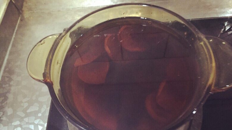 酷夏酸梅梨汤,再煮20分钟,