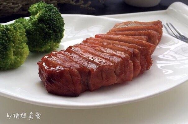 蜜汁叉烧肉~好吃又入味,切片即可开吃
喜欢的姐妹们一起做起来吧