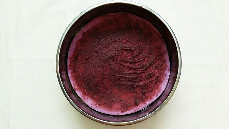 紫薯玉米千层糕,在上面抹上<a style='color:red;display:inline-block;' href='/shicai/ 475'>红豆沙</a>!