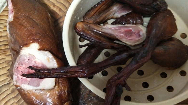 魔芋红烧鸭,我买的烟熏鸭,回来记得先洗洗
