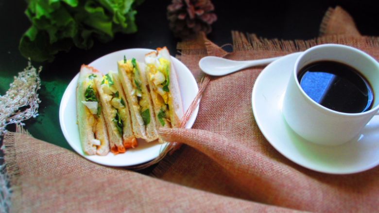 鸡蛋三明治,简单好做，营养丰富