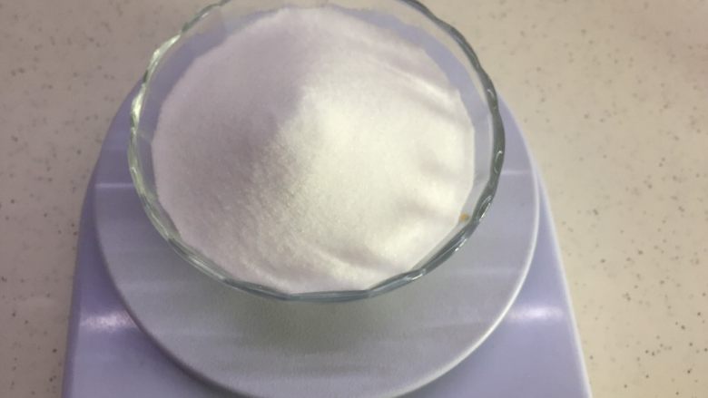 QQ弹的低胆固醇食品~天使蛋糕,称好细砂糖120g