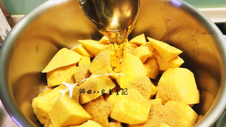 無油拔絲地瓜-台灣夜市小吃,接著再放入麥芽糖