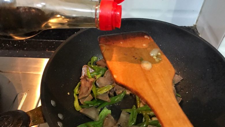 超满足便当(23),少许醋 翻炒 就不用加盐了