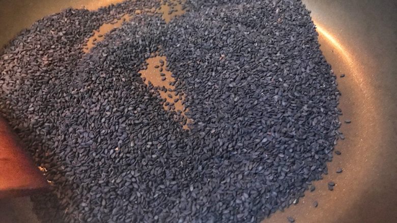 超满足便当(24),炒一炒 经常可以用到 平时饭菜什么都能撒点装饰