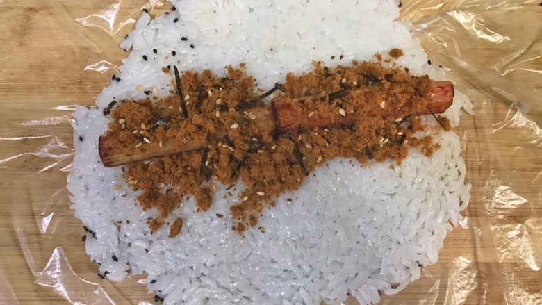 超满足便当(24),再放一些紫菜肉松