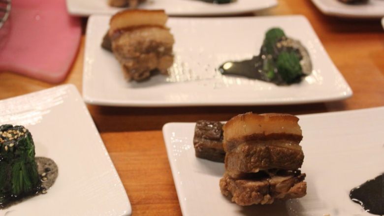 东坡肉,摆盘上桌!