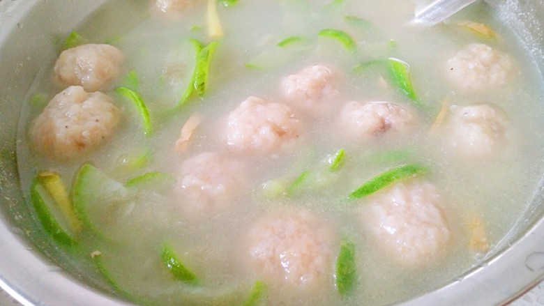 这样吃鱼……,可以用来煮丝瓜汤,汤汁鲜美!