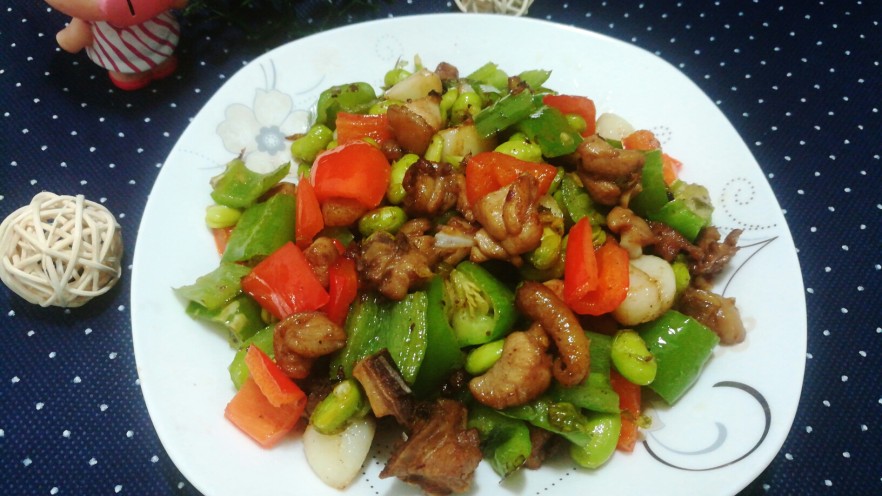 辣椒青豆炒鸡丁