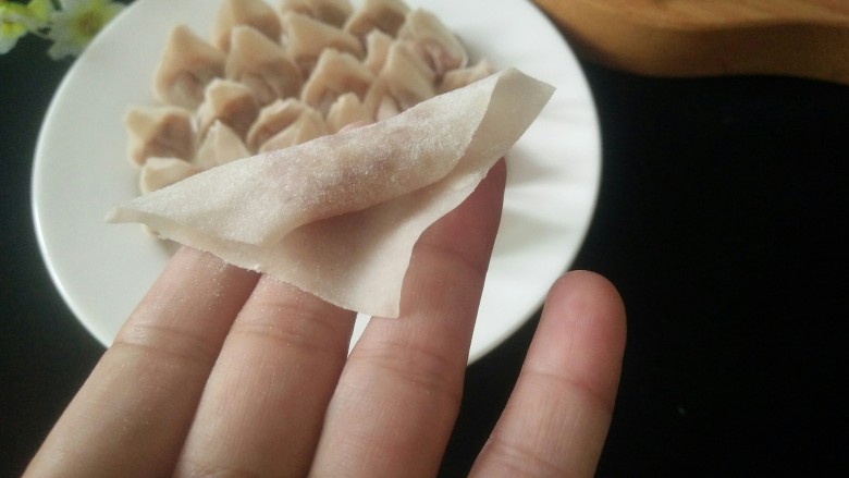 矾山特色小吃肉燕馄饨,再一卷,左尖抹点水,