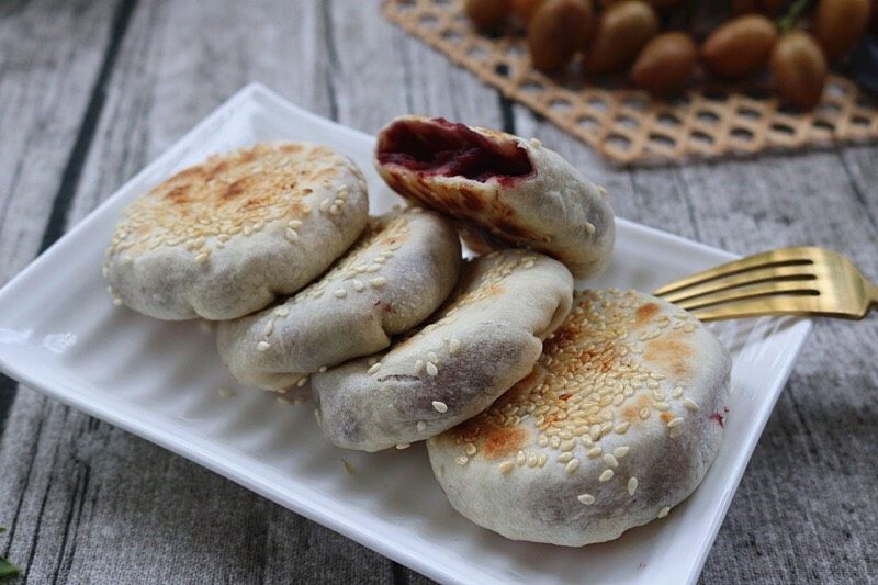 芝麻紫薯馅煎饼