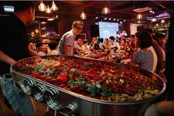 讨论深夜食堂的时候,我们想表达些什么