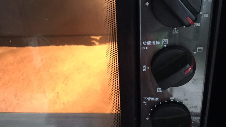opera杏仁蛋糕胚,烘烤210/180,12分钟左右