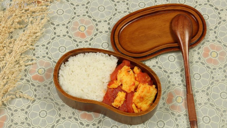 西红柿炒蛋,西红柿炒蛋,作为便当食材,也是很不错的选择哦,健康又美味。