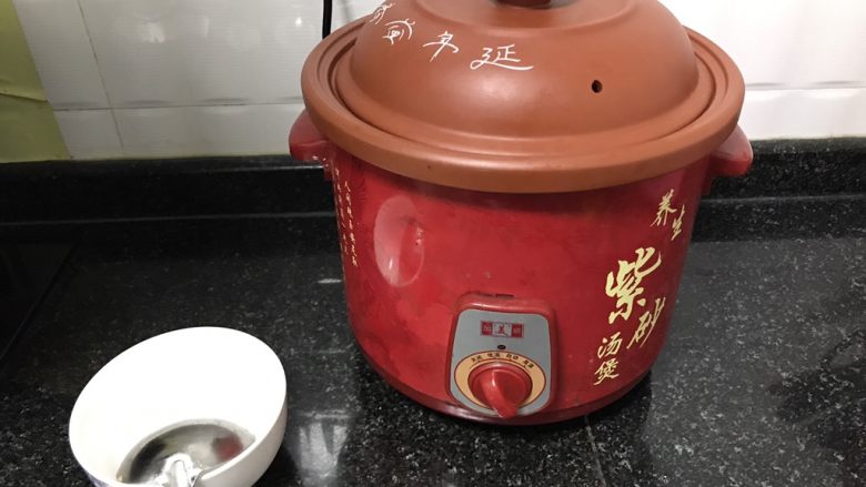 莲子薏米冬瓜老鸭汤,炖足六个钟,铛铛铛~准备开吃!