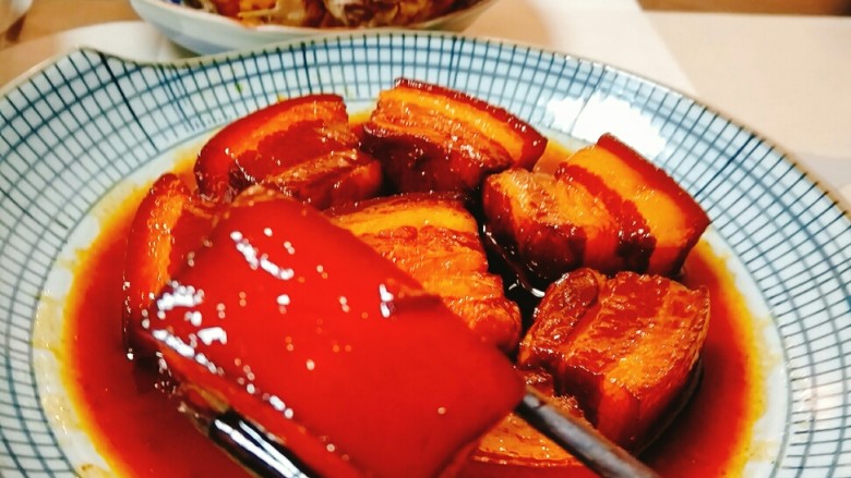红烧肉,再看看这皮,红亮!
