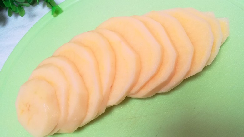 西红柿土豆汤,切成片
