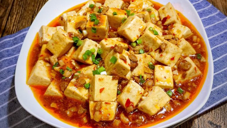 麻婆豆腐,超下饭的麻辣豆腐,备好米饭哦。
