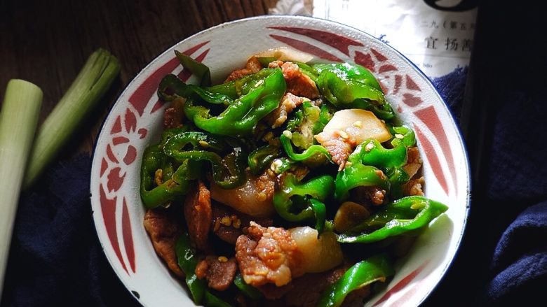 过瘾下饭 肉质超嫩的 农家小炒肉