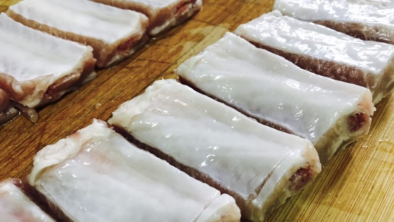 红烧排骨(一人份),切成段,尽量平均