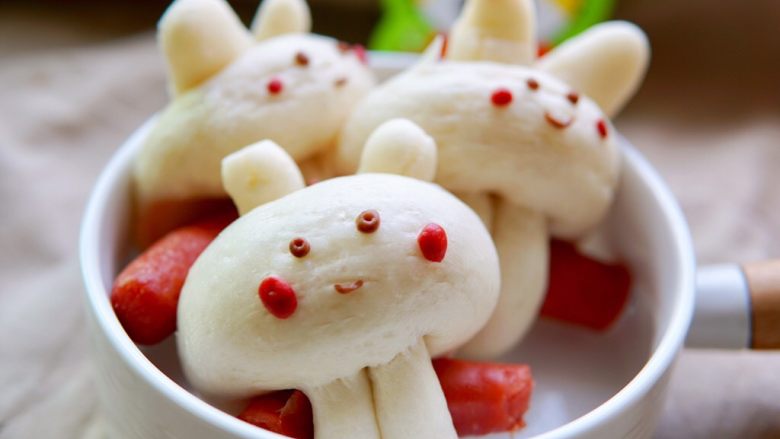 香肠兔子馒头,谁最萌!我最萌!