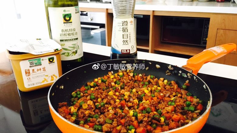 豆瓣时蔬面,3种调料成就一道美食,就这么简单