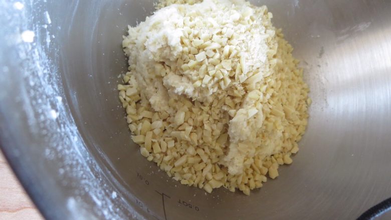 杏仁小饼干,加入杏仁碎