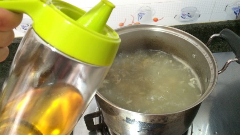 橄榄瘦肉汤,放油!不用太多哈