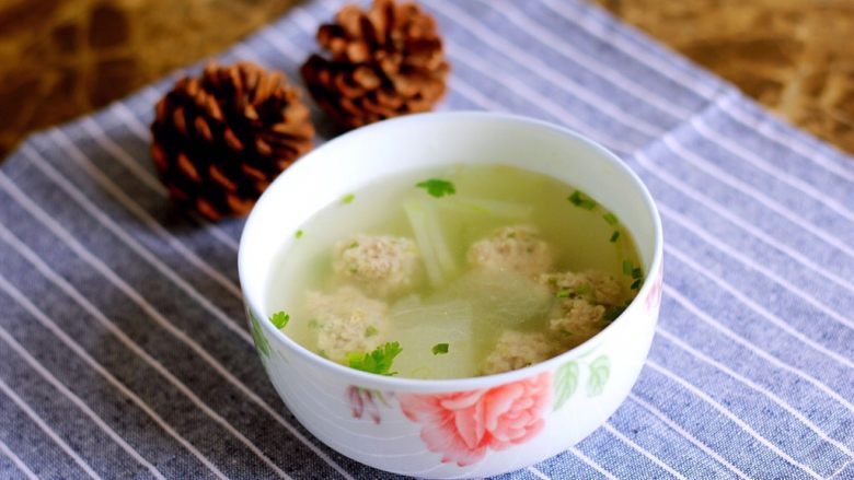 Q弹肉丸冬瓜汤,成品~清爽、Q弹鲜香、不油腻。