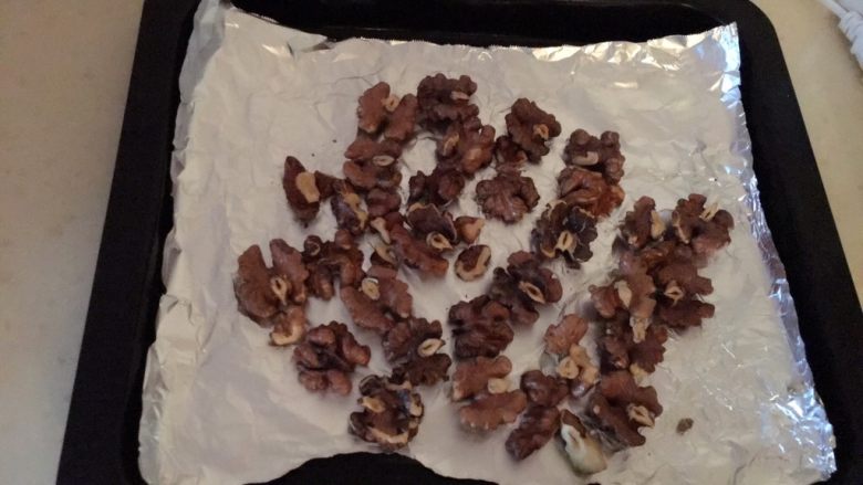 核桃酥,烤好拿出来稍微放凉