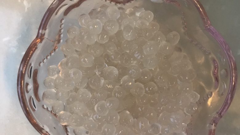 杨枝甘露,西米占碗一半以上