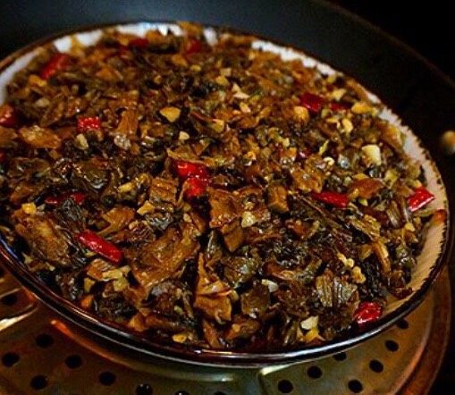 梅菜扣肉,普通锅,上锅蒸一个半小时左右出锅(♨️高压锅,四十分钟左右)