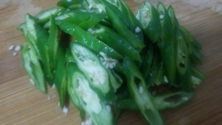 土豆片炒肉,<a style='color:red;display:inline-block;' href='/shicai/ 80'>杭椒</a>