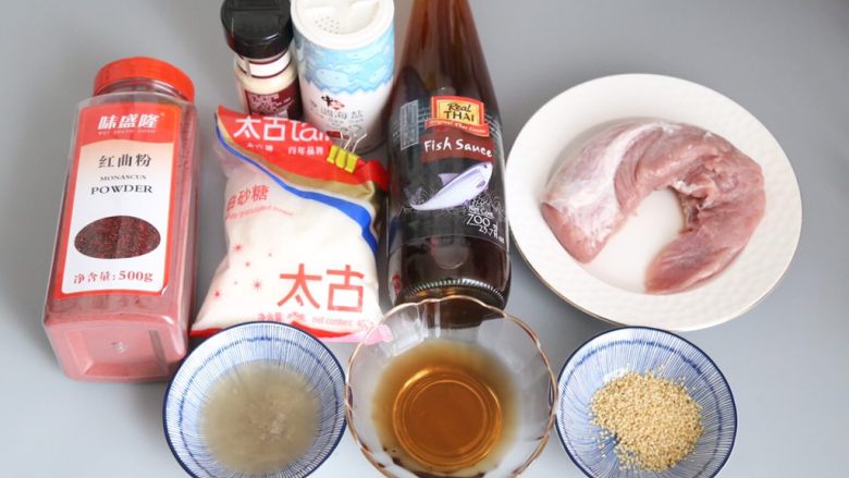 自制蜜汁猪肉脯,准备好制作猪肉铺所需要的食材。
