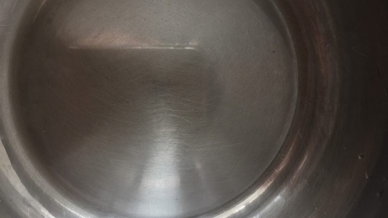 椰浆磅蛋糕,煮到糖融化,放一边备用