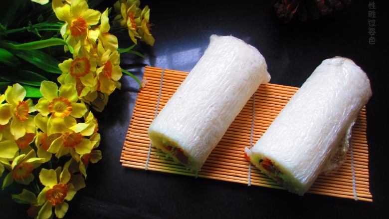 手卷饭团,这个很适合上班族,可以边走边吃