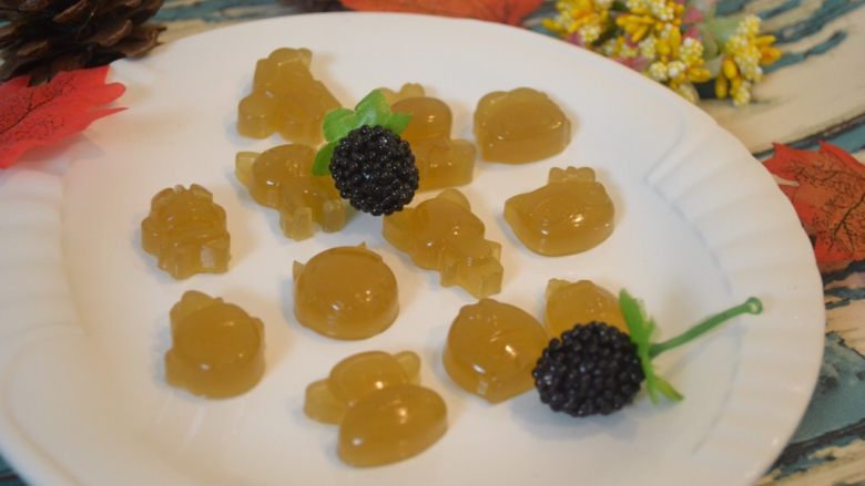 葡萄汁软糖,成品,吃起来超Q。