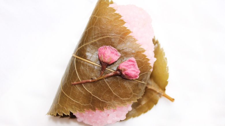 自制红豆沙,樱饼里面也有,只是我没切开来啦!