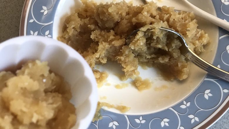 炎炎夏日,来块绿豆糕当下午茶吧,这是面包机果酱程序结束的