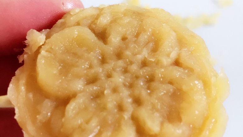 炎炎夏日,来块绿豆糕当下午茶吧,细节图
