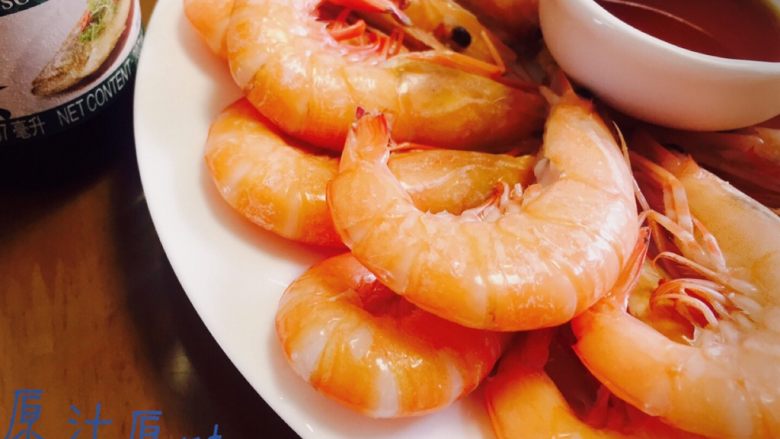 原汁原味白灼虾🦐,简单的做法,你喜欢的什么虾都可以,只要够新鲜,味道就很好.