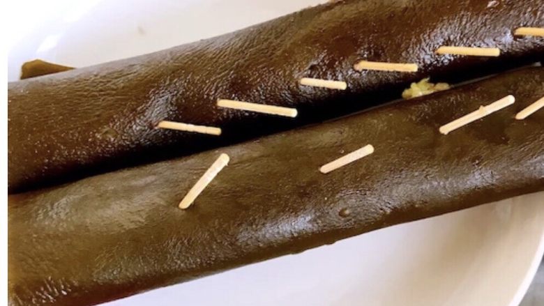 海带棒棒糖,上锅蒸，忘记算时间了，下次补上，肉馅熟了就行