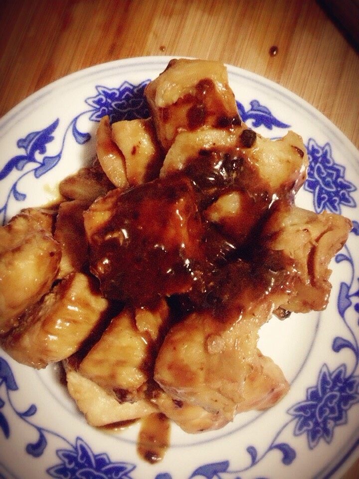 内涵多多的手抓饼,里脊肉太多,可以专门作为一盘肉菜食用或者当浇头