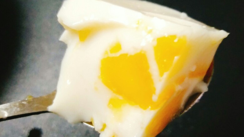 芒果椰奶冻,最后出来成品,是不是很美丽啊。