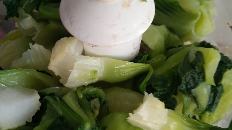 好吃的青菜香菇包子加饺子,用P档,不用太碎。